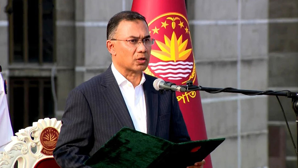 প্রধানমন্ত্রী হিসেবে শপথ নিলেন তারেক রহমান, ৪৯ সদস্যের মন্ত্রিসভা গঠন