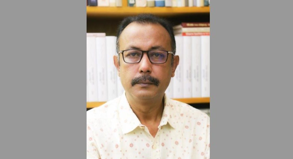 সাংবাদিক আহমেদ নূর।