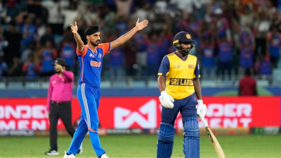 f5 অর্শদীপের সুপার ওভারে ২ উইকেট হারায় শ্রীলঙ্কা। পায় কেবল ২ রান। ছবি : ক্রিকইনফো