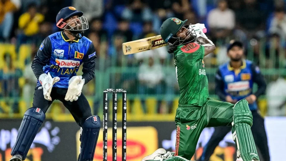 jakerr ফিফটি করে হারের ব্যবধান কমিয়েছেন জাকের। ছবি : ক্রিকইনফো