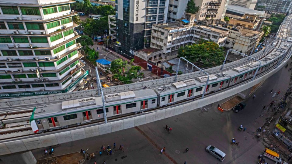metrorail-shahbagh-031123-01 ফাইল ছবি
